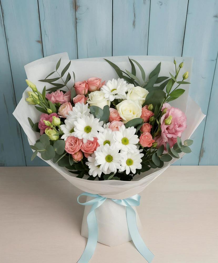 Букет цветов из: Розы, Лизиантусы и Хризантемы в Питкяранте