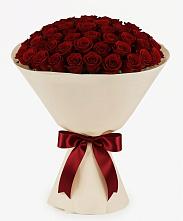 Букет 101 Бордовая роза Блэк Бакарра в Питкяранте