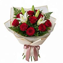 Букет цветов из:  Лилии и Розы в Питкяранте