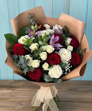 Букет цветов из:  Розы и Альстромерии в Питкяранте