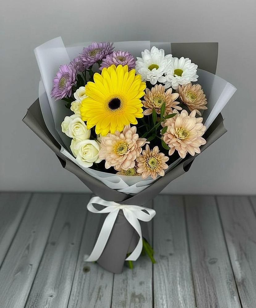 Букет цветов из: Розы, Герберы и Хризантемы в Питкяранте