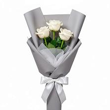 Букет 3 белые розы в Питкяранте
