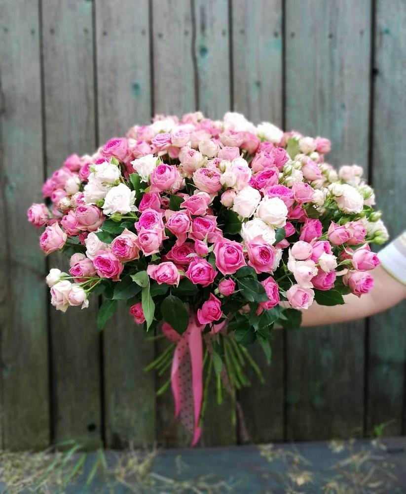 Букет Розовые кустовые розы Натали и Лав Лидия в Питкяранте