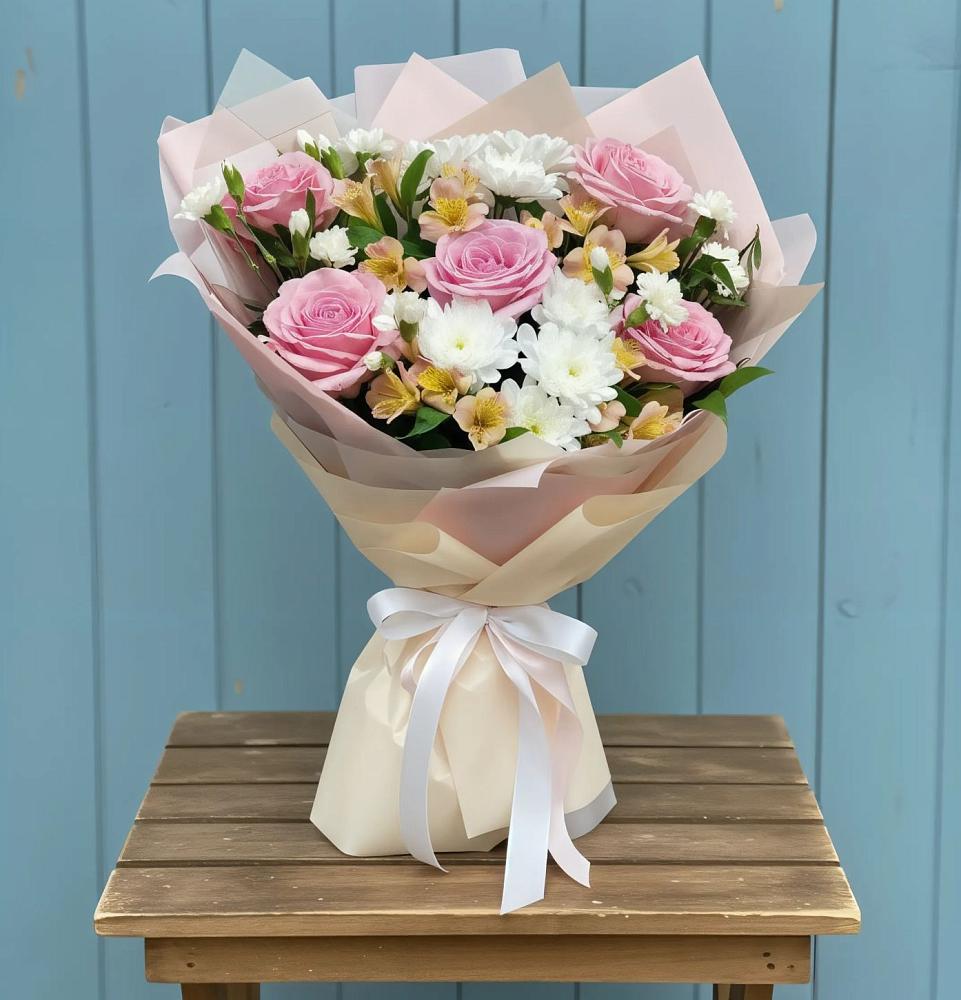 Букет цветов из: Гвоздики, Орхидеи и Розы в Питкяранте