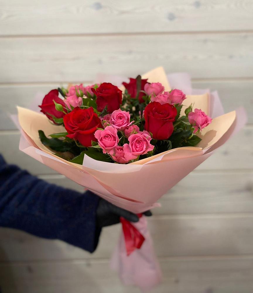 Букет цветов из: Розы в Питкяранте