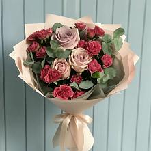 Букет цветов из:  Гвоздики и Розы в Питкяранте