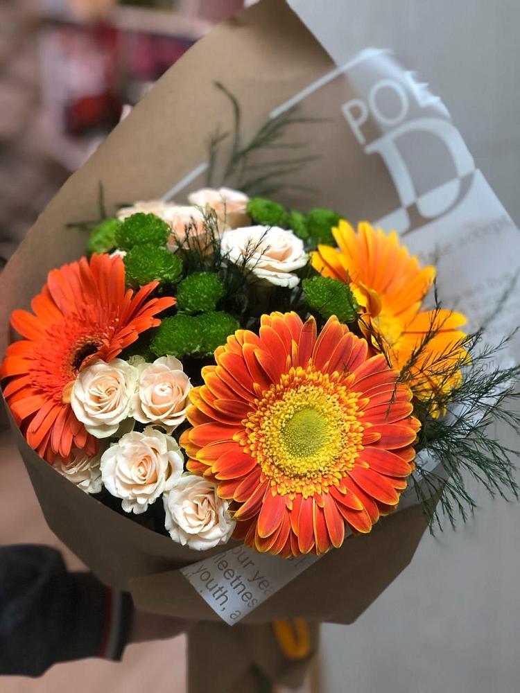 Букет цветов из: Герберы, Хризантемы и Розы в Питкяранте